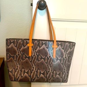 Consuela Flynn Breezy- new condition